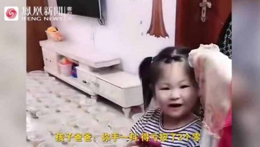 Budak 3 tahun tidak sengaja tempah 100 mangkuk mi gara-gara lapar