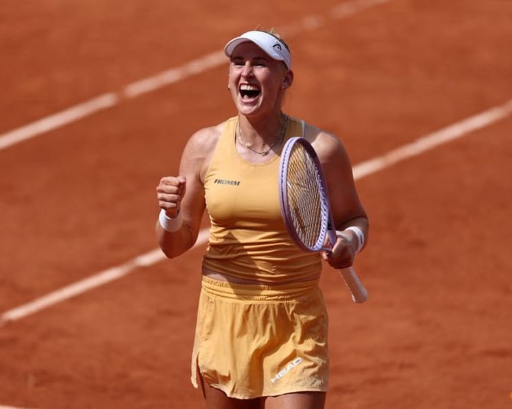 Teichmann topples world No. 10 Muchova in straight sets