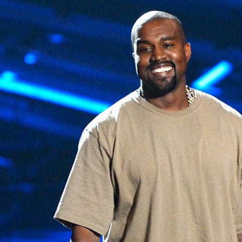 Kanye West上海演唱会大迟到!全场惊呆,退票潮汹涌