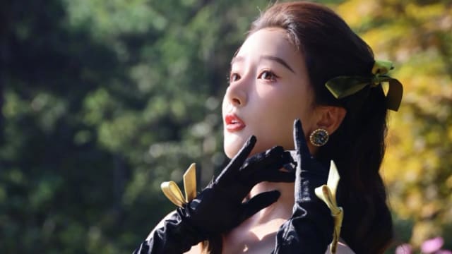 徐娇出席宣传活动　网友对她的造型诸多批评！
