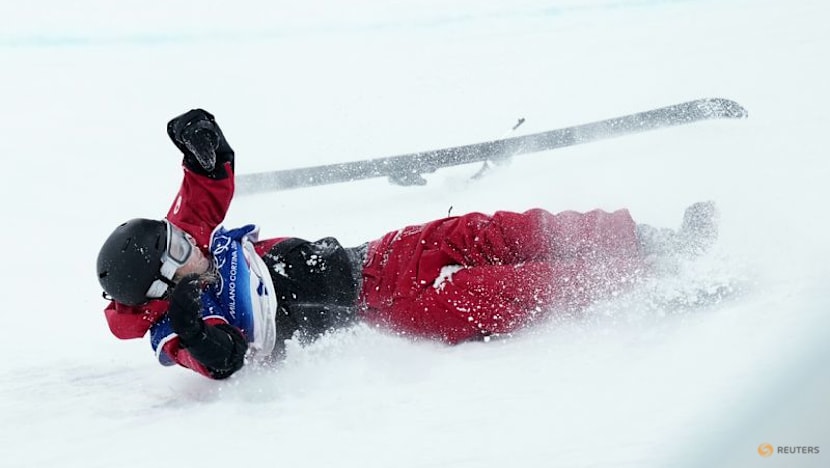 Freestyle-Canada's Sharpe to miss women's halfpipe final after crash