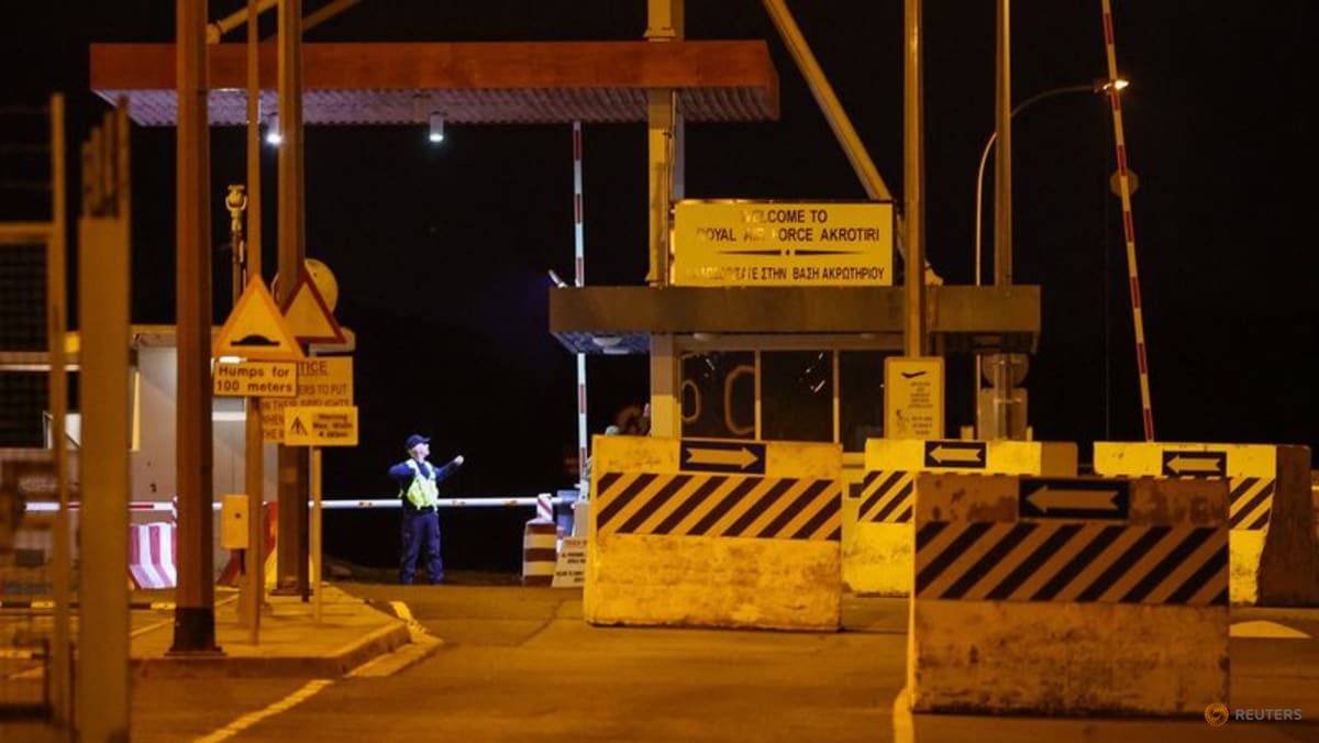 UK PM says sending warship, helicopters to Cyprus