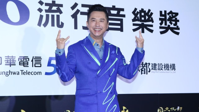 被爆突发心脏病离世　庾澄庆乌龙死讯后首露面