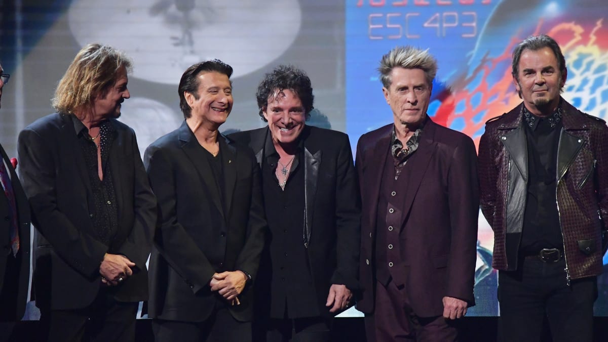 Journey's Neal Schon blasts bandmates for meeting with Trump - TODAY