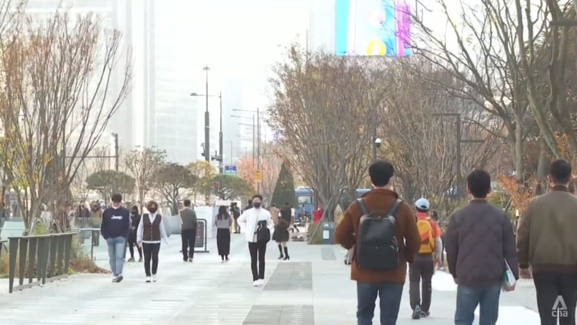 South Korea’s funeral industry adapts to more people dying alone South Korea’s funeral industry adapts to more people dying alone