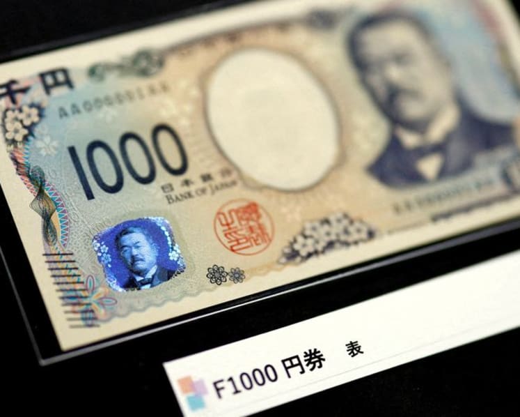 Dollar falls on surprise drop in US retail sales