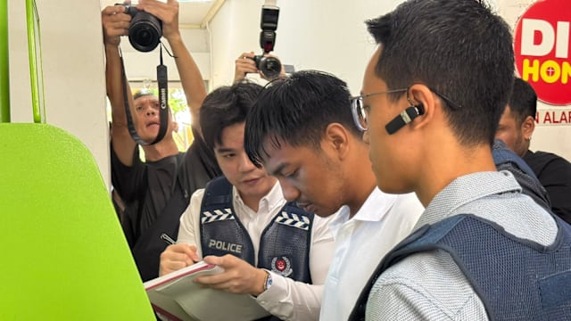  到超市提款机取赃款图赚快钱 诈骗跑腿被判监两个月