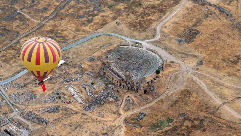 19 turis Indonesia terluka dalam insiden balon udara di Turki