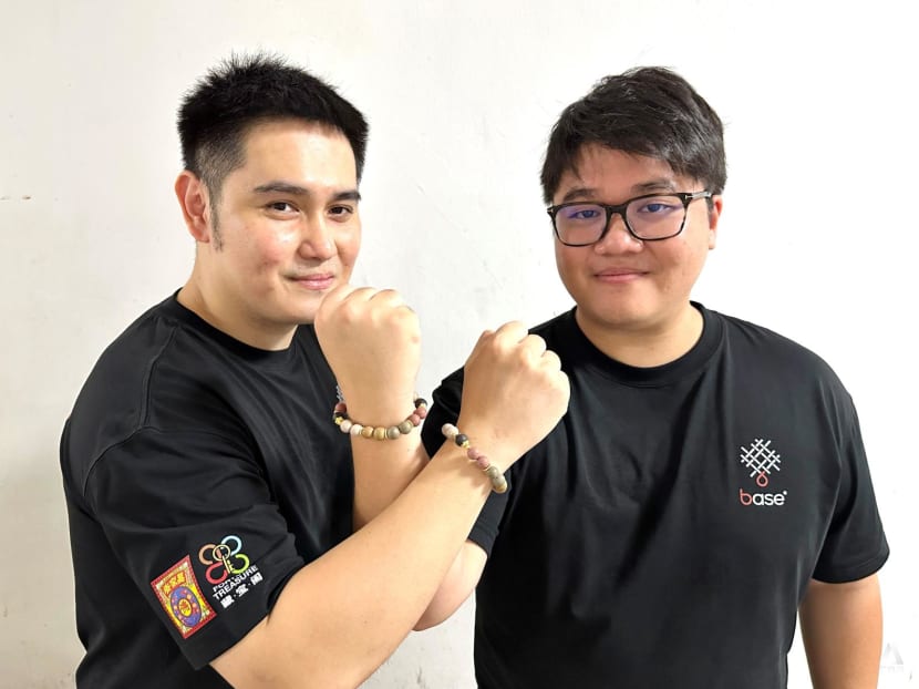 Turning incense ashes to beaded bracelets: This millennial duo is making religious rituals sustainable