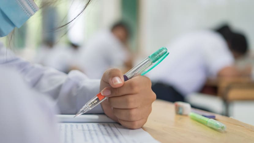 PSLE students will not be penalised for late arrival as MRT disruption continues on exam day: SEAB PSLE students will not be penalised for late arrival as MRT disruption continues on exam day: SEAB