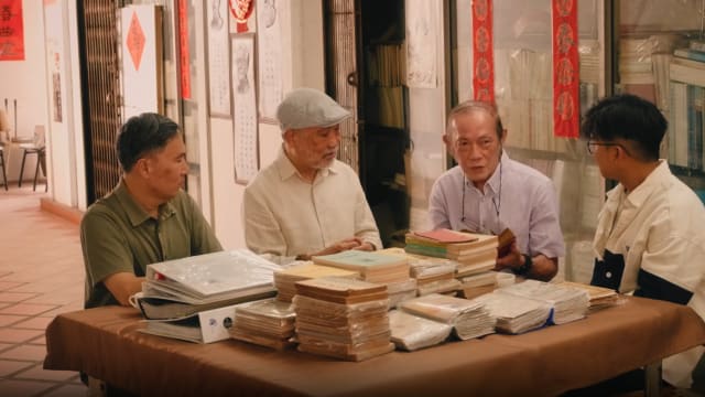 总理在国庆群众大会演讲中向华社致敬