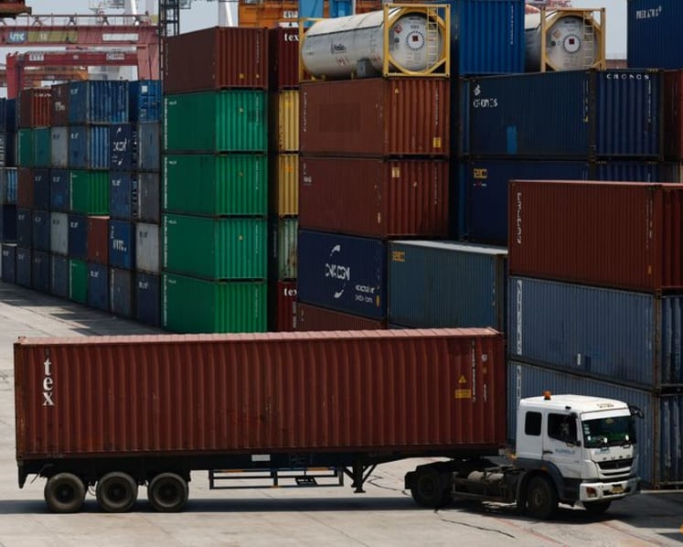 Indonesia's March trade surplus expands to $3.32 billion