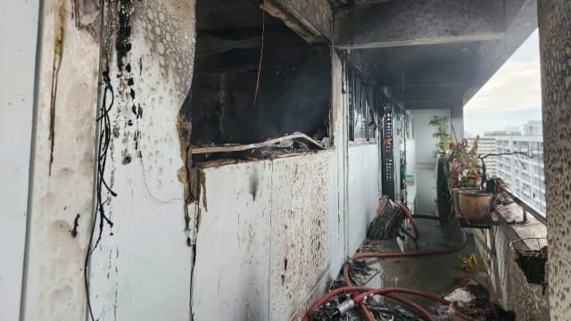 淡滨尼组屋清晨火患 50人被疏散
