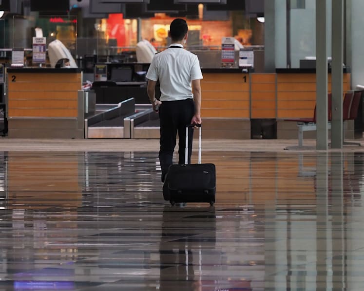 One sees his flying dream cut short, other SIA pilots become delivery drivers, retire early