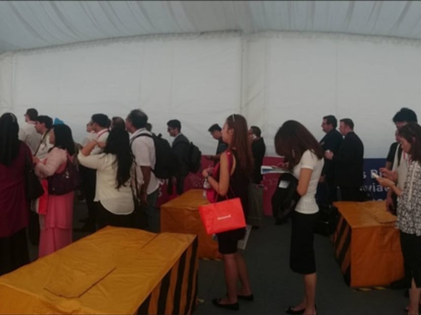 Tempers flare as cab issues mar first day of S’pore Airshow