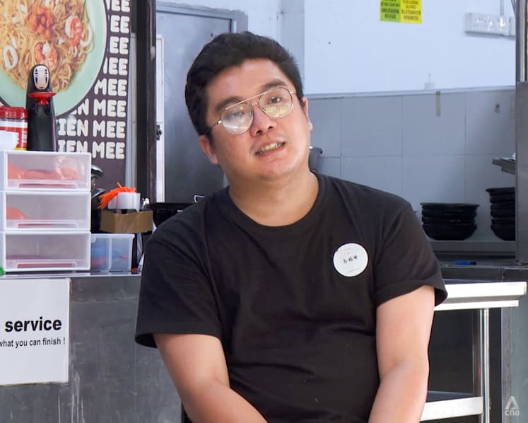 From S$10,000 salary to hawker stall: This 30-year-old chooses Hokkien mee over tech job