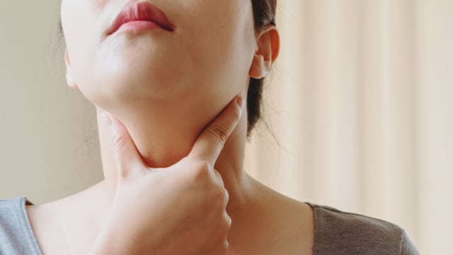 中国女子吃火锅后喉咙痛 从紧急就医到去世仅十分钟
