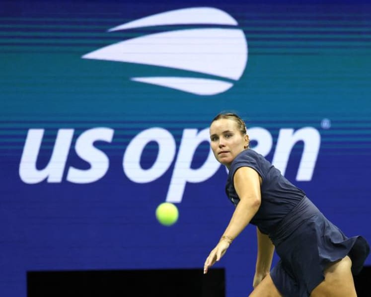 Kenin beats Venus Williams in late-night US Open encounter
