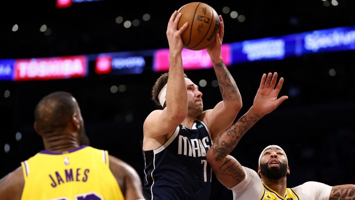 Mavs Luka Doncic headed to Lakers in blockbuster trade for Anthony Davis: Reports