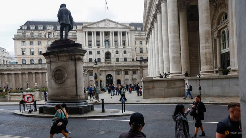 Big year of central bank easing wraps up with dovish BoE, Fed caution Big year of central bank easing wraps up with dovish BoE, Fed caution