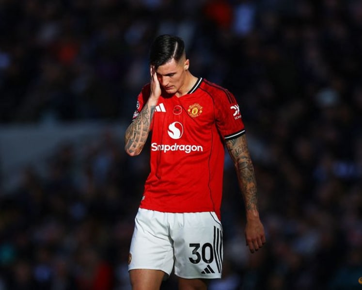 Man United's Sesko out for a few weeks, Amorim says ahead of Everton clash