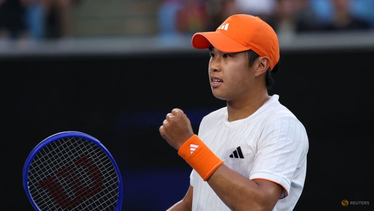 Tien upsets Medvedev again at Australian Open in straight-sets win