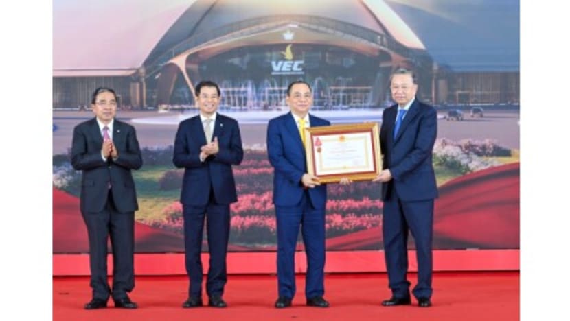 Vingroup awarded first-class labor order for outstanding achievements in developing the national exhibition and convention center
