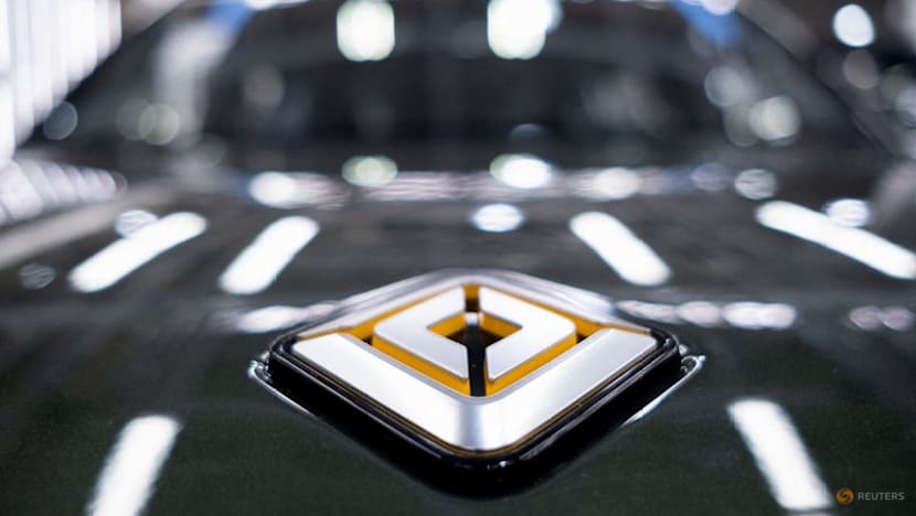 Rivian rides on EV tax-credit rush to beat revenue estimate, expects lower tariff costs