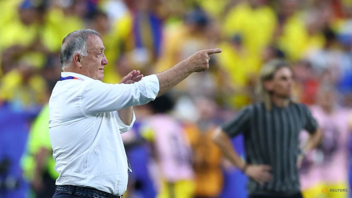 'They fought like lions': Advocaat proud after Curacao earn first World Cup point