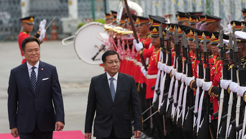 Min Aung Hlaing Visits Thailand on Diplomatic Comeback