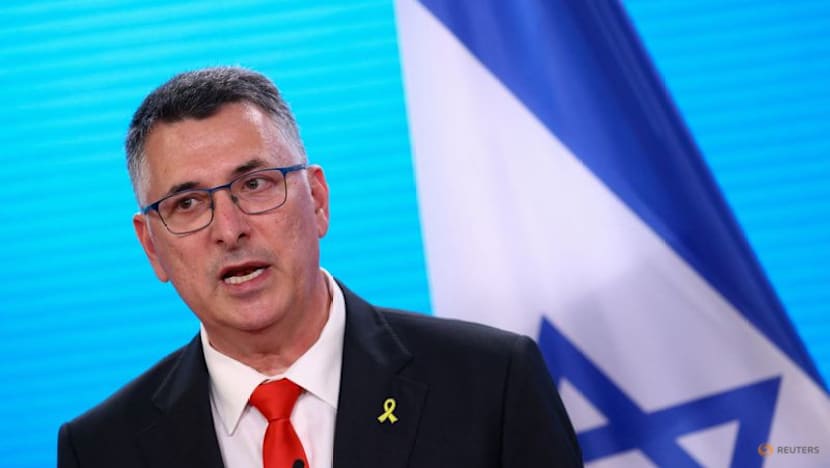 Israeli foreign minister urges Jews abroad to move to Israel after Sydney attack