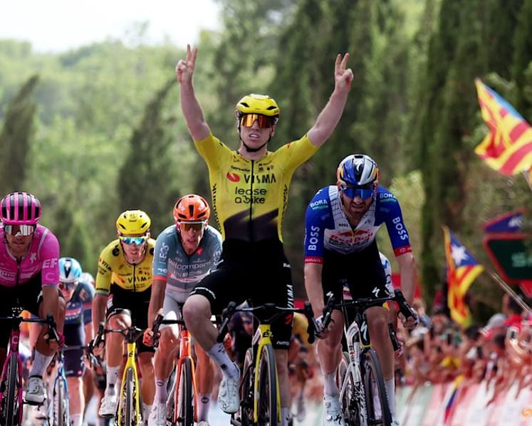 Briton Brennan takes second Vuelta stage win, Pogacar in control