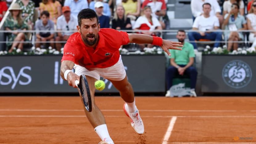 Djokovic eases into last-16 with 99th French Open win
