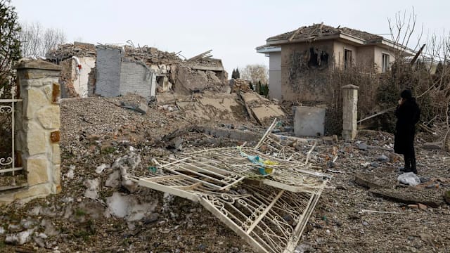 泽连斯基：美俄乌三方会谈最早会在下个月举行