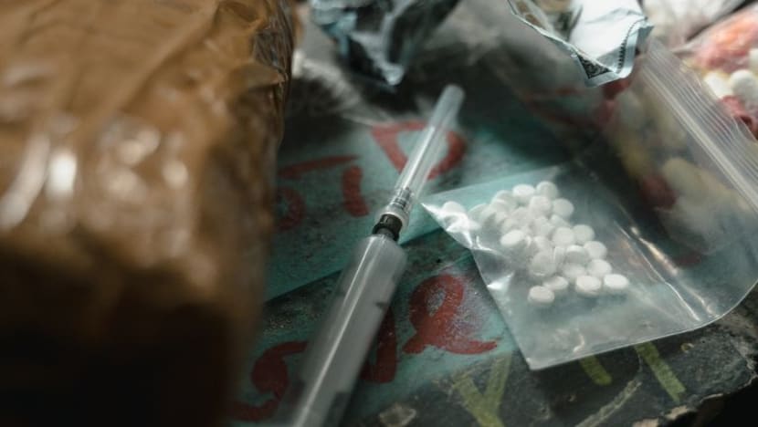 Dua beradik hidup mewah meski menganggur, rupanya edar dadah