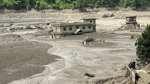 印度和尼泊尔相连河流发现七具遗体 相信为山洪遇难者