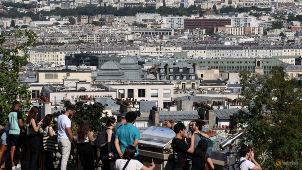 Almost 8,000 excess deaths in France's scorched summer: statistics