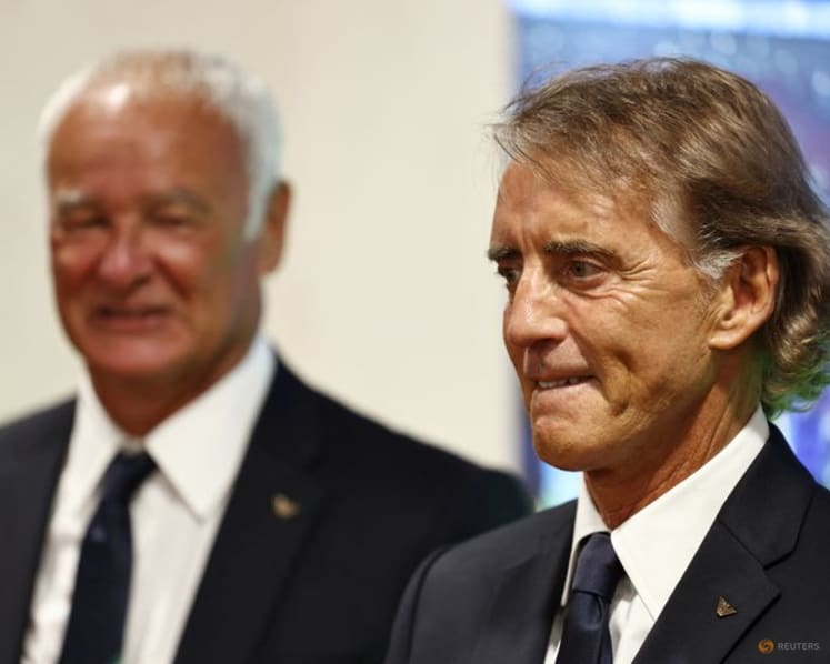 New coach Mancini wants to make Italy great again