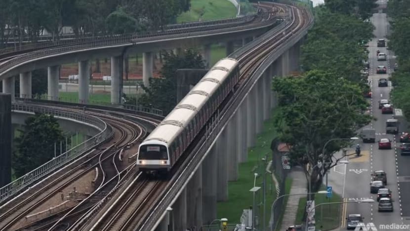 Pemerintah tawar subsidi S$250 juta tampung kenaikan tertangguh bagi tambang pengangkutan awam Pemerintah tawar subsidi S$250 juta tampung kenaikan tertangguh bagi tambang pengangkutan awam