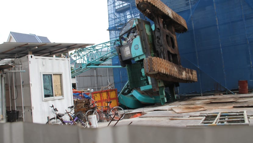 Mobile cranes be installed with data loggers to improve safety: MOM