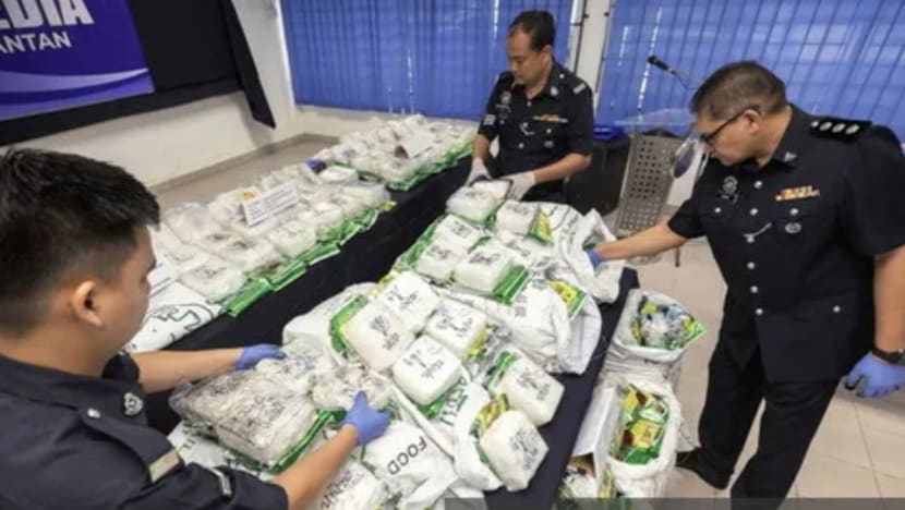 Polis M'sia tahan sepasang suami isteri, miliki dadah syabu bernilai lebih RM 9.5 juta