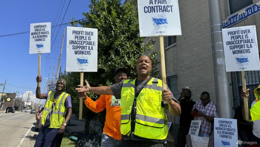White House sides with union as US dockworker strike enters second day White House sides with union as US dockworker strike enters second day