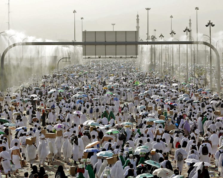 Haj pilgrims urged to get vaccinations, health checks