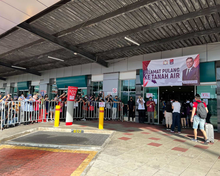 COVID-19 case detected at Johor Causeway on first day of Singapore-Malaysia vaccinated travel lane