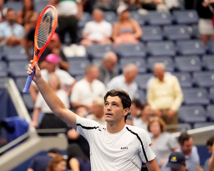 Keys and Fritz cruise as rain disrupts outdoor US Open play