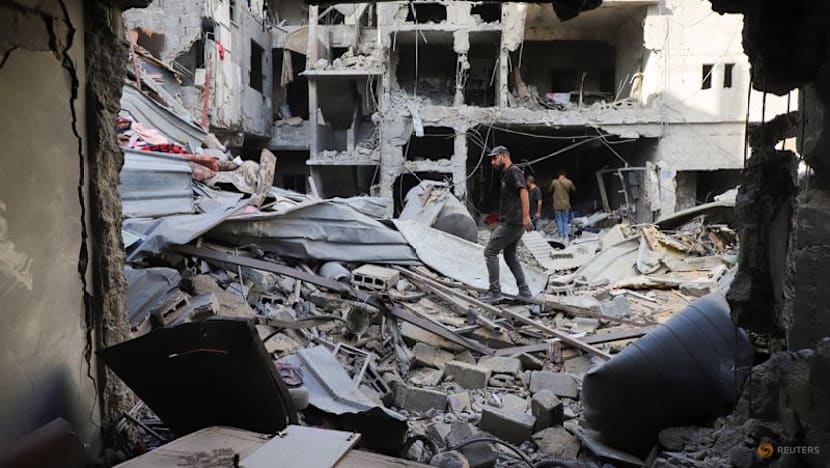 Israel strikes Gaza as Palestinians pin hopes on Trump's peace plan