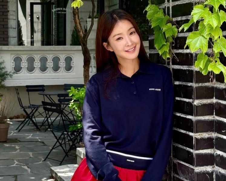 Actress Lee Si-young announces she’s pregnant through IVF with ex-husband’s child without his consent