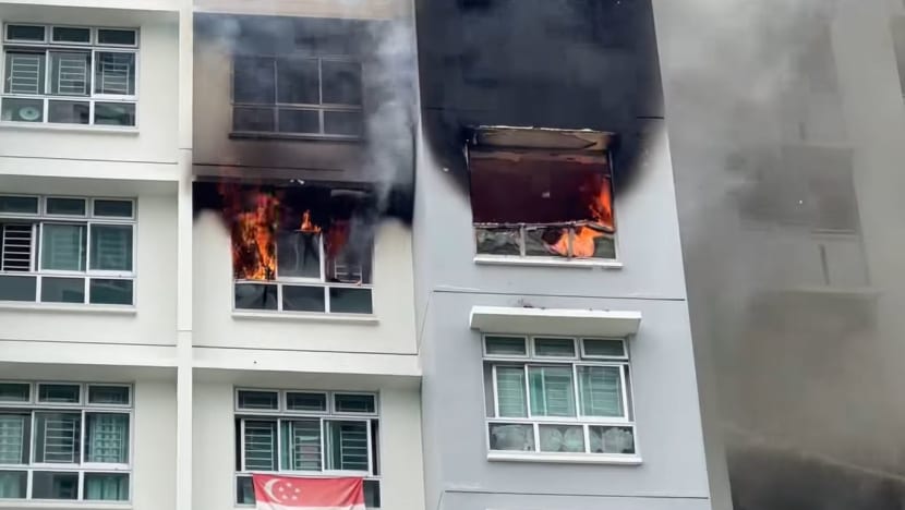 50 residents evacuated from Telok Blangah HDB block after unit catches fire 