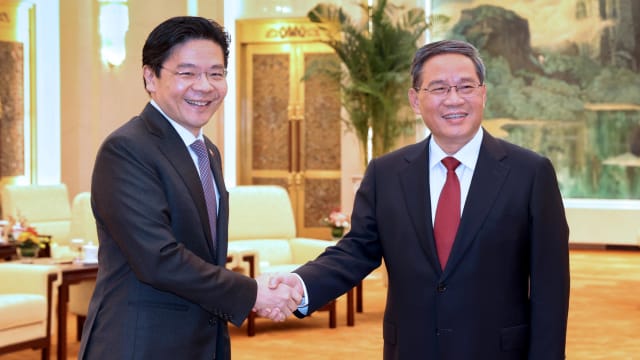 中国总理李强 致电贺黄循财连任新加坡总理