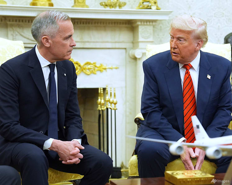 Canada's Prime Minister holds trade and sovereignty talks with US President